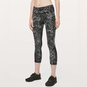 Lululemon Pace Rival Crop *22" Achromatize Ice Grey Black